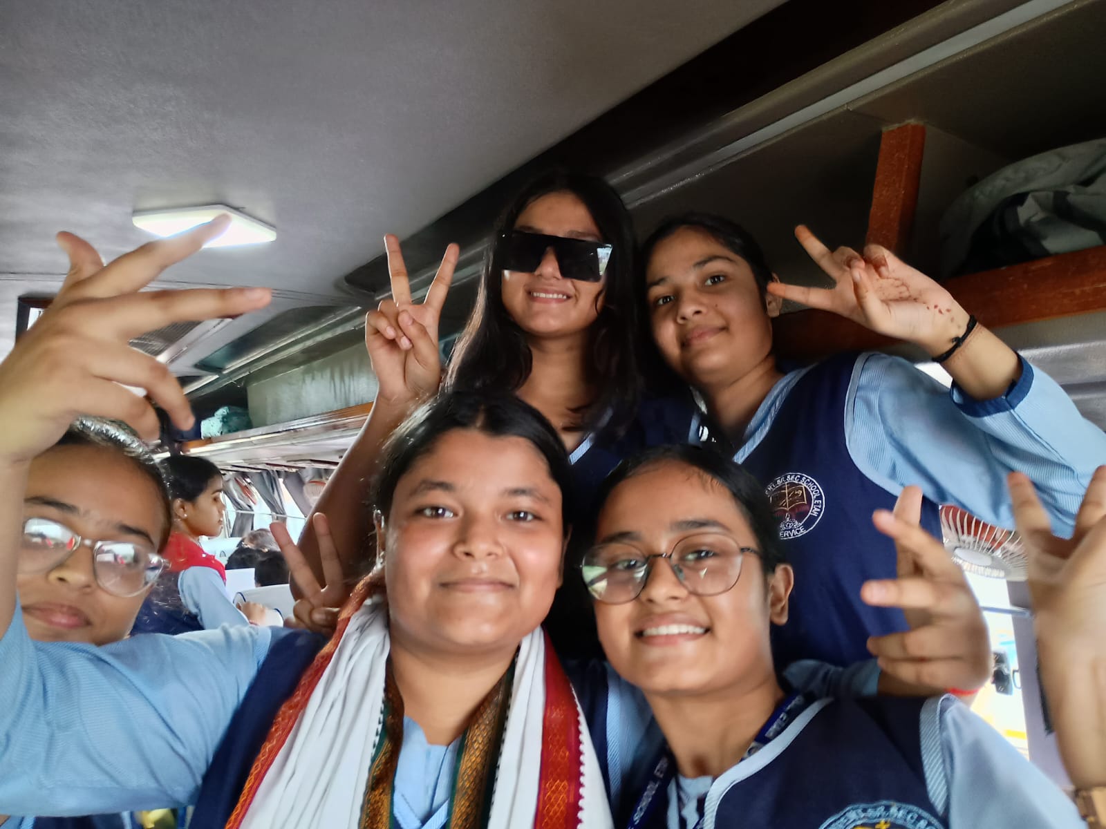 Classes IX - XII : Picnic To Noida
